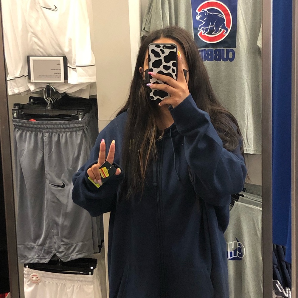 Meet your Posher, Lezlie